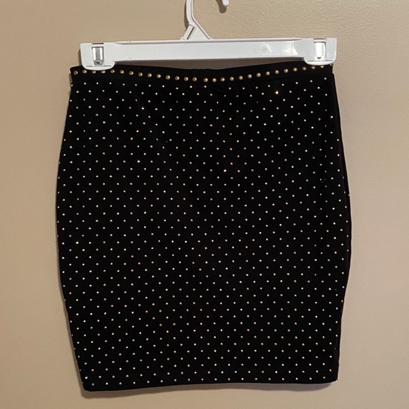 H&M gold studded mini skirt - Picture 2 of 4